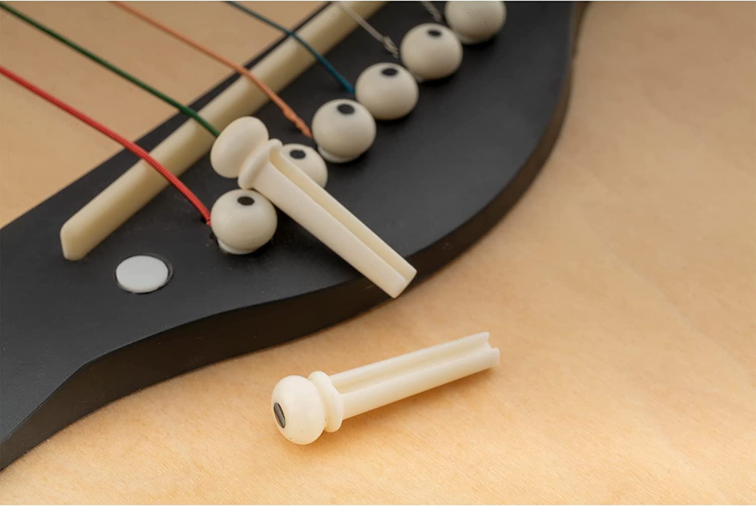 White Bone Slotted Acoustic Guitar Bridge Pins (Pack of 6)