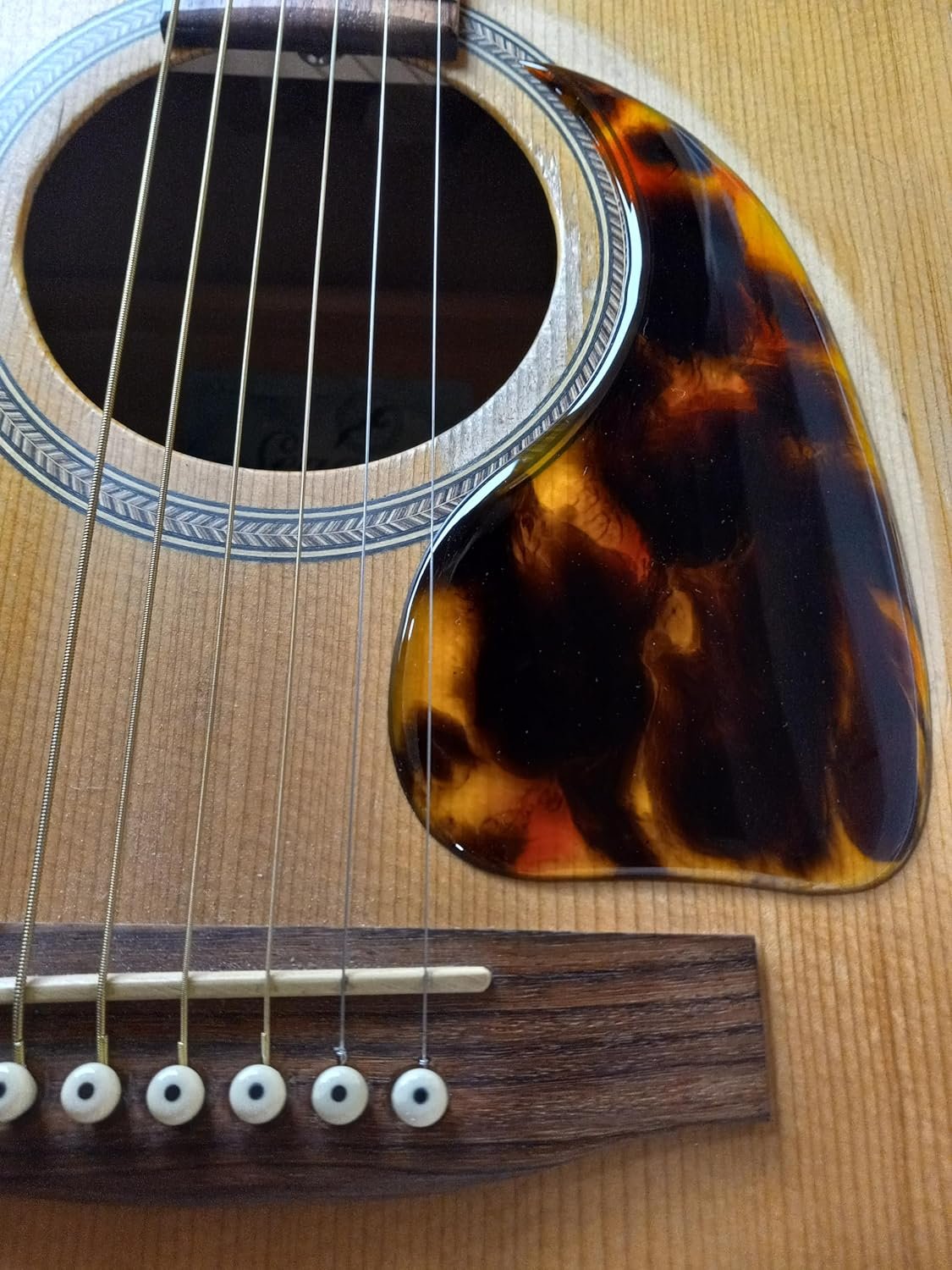 TORT Acoustic Guitar J45 Teardrop Style Pickguard - Bevelled Edge Premium Quality, Authentic Style and Thickness, and Easy Installation - Tortoise Shell Design